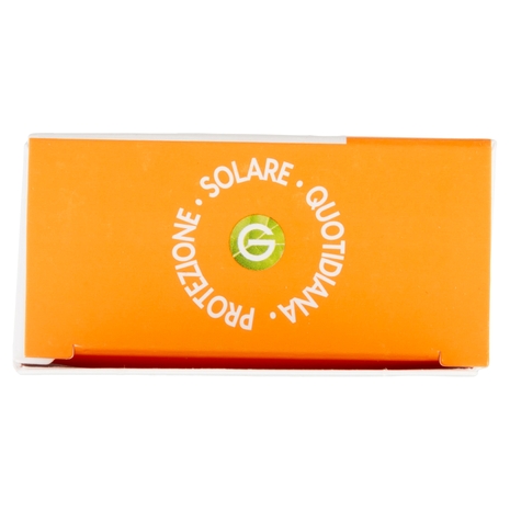 Garnier Ambre Solaire Fluido Anti - Macchie alla Vitamina C SPF50 40 ml